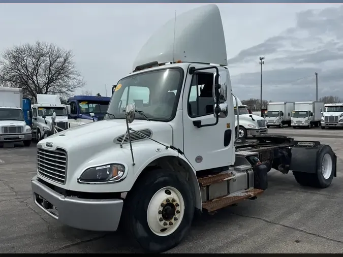 2022 FREIGHTLINER/MERCEDES M2 106985757855bda235fbeb75bbc2d1e5216