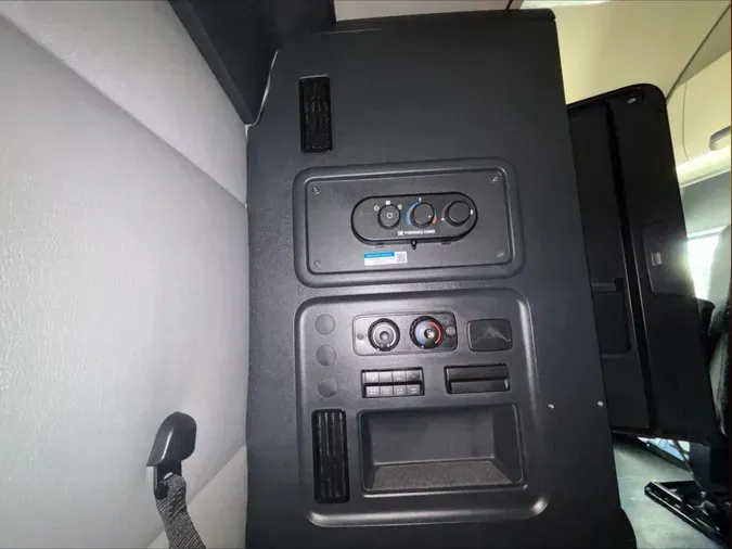 2020 FREIGHTLINER CASCADIA 126