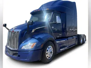 2023 Peterbilt 579