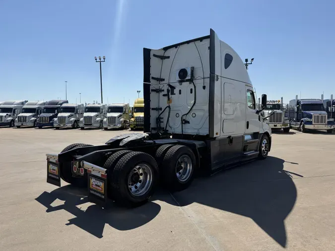 2021 Freightliner Cascadia