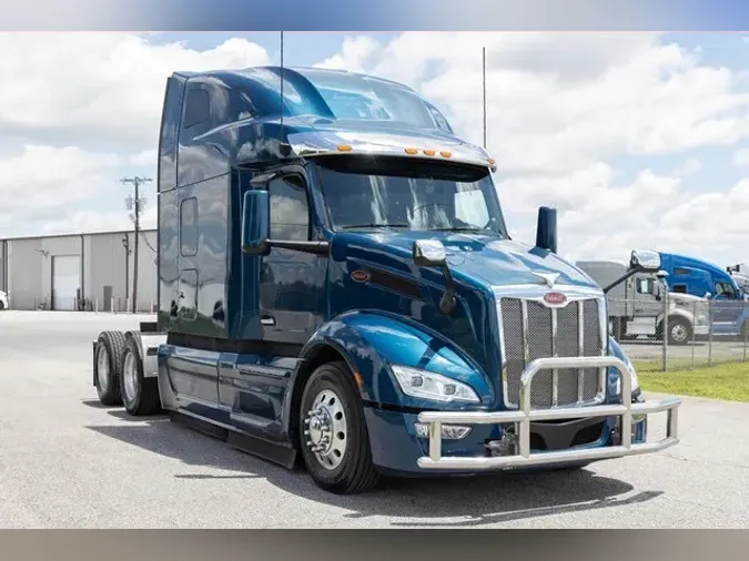 2022 PETERBILT 579