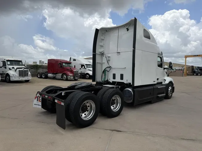 2022 Peterbilt 579