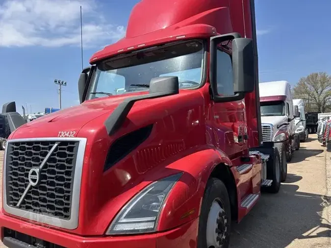 2022 VOLVO VNR64T3009871e024b08ac5b43d151a34c46e2d11