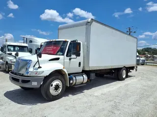 2018 NAVISTAR INTERNATIONAL 4300LP (4X2)