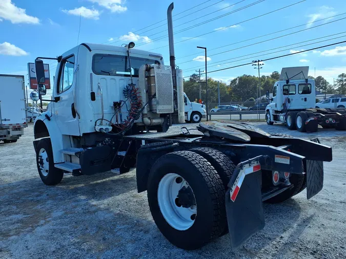 2017 FREIGHTLINER/MERCEDES M2 106