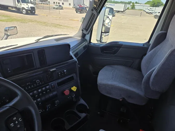 2021 International LT625
