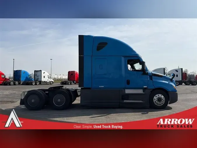 2023 FREIGHTLINER CA126