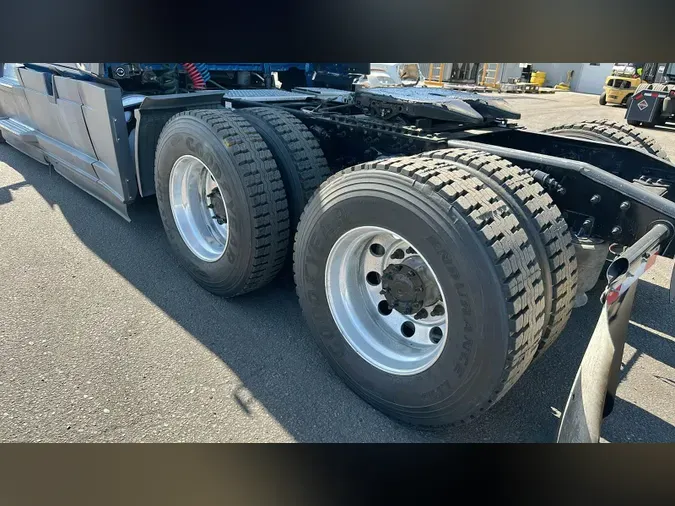 2022 Freightliner Cascadia