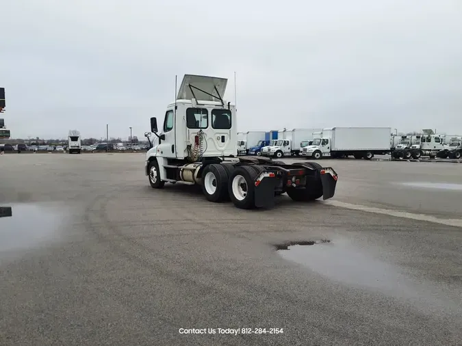 2016 FREIGHTLINER/MERCEDES CASCADIA 125988036cd2a07f692578c8fc610c38a6e