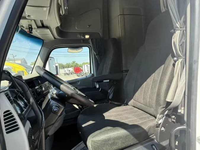 2022 Peterbilt 579