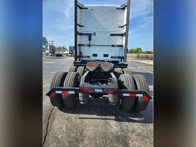 2026 VOLVO VNL64T860