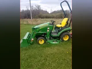 2019 John Deere 1025R