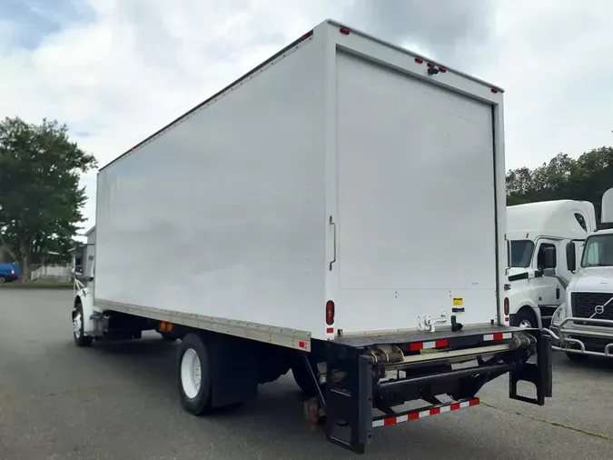 2016 FREIGHTLINER M2 106