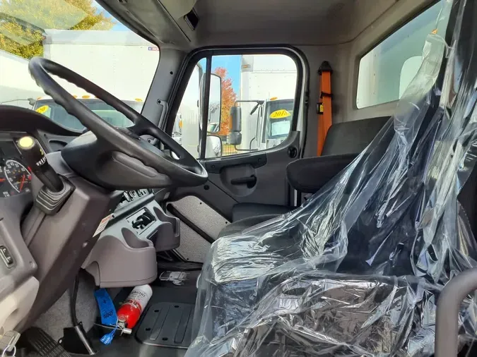2019 FREIGHTLINER/MERCEDES M2 106