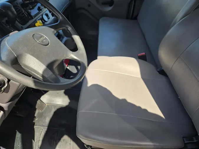 2019 Freightliner Business Class M2 106