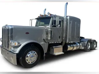 2021 Peterbilt 389