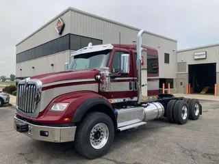 2026 International HX620 Sleeper