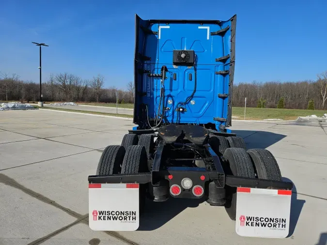 2022 Freightliner Cascadia