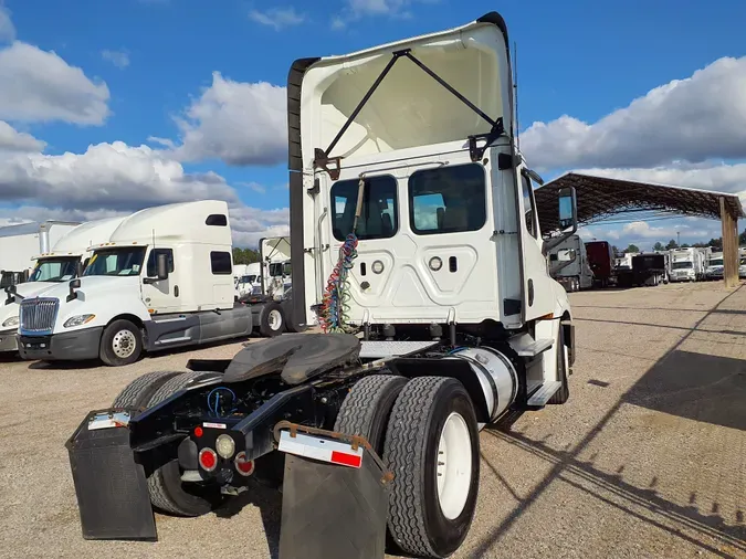 2019 FREIGHTLINER/MERCEDES NEW CASCADIA 126