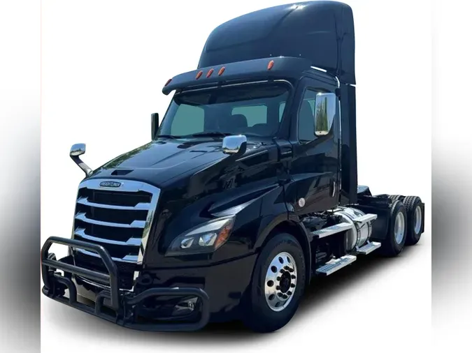 2020 Freightliner Cascadia9892da3a50846734895435a3a555568e
