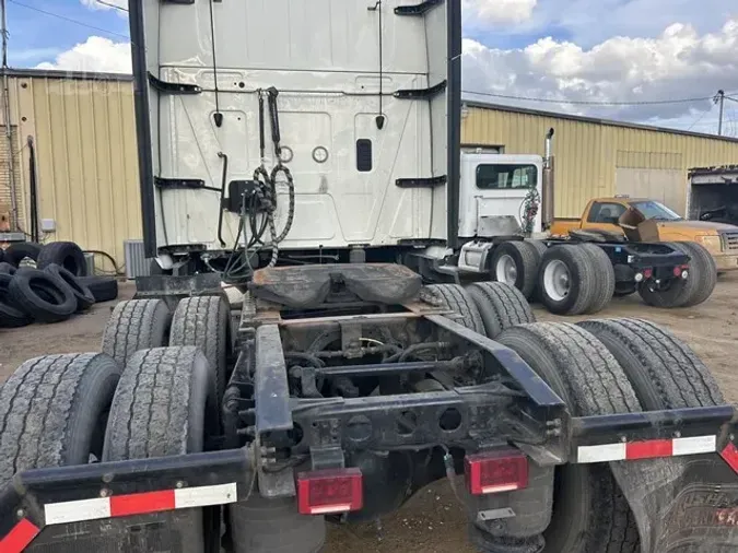 2023 INTERNATIONAL LT