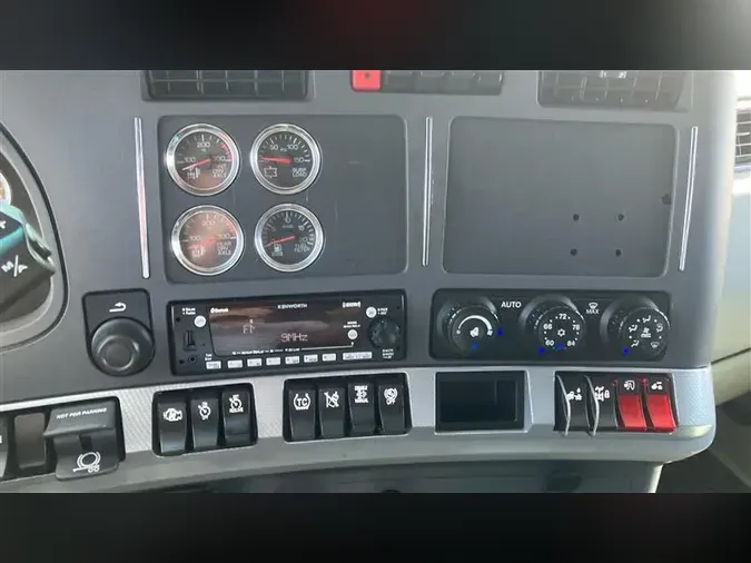 2021 KENWORTH T680