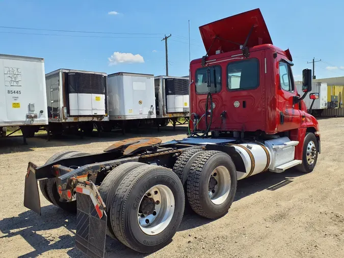 2018 FREIGHTLINER/MERCEDES CASCADIA 125