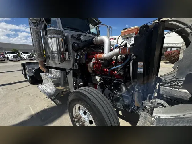 2020 Peterbilt 38998989d01e88f912df78a9578829094b8