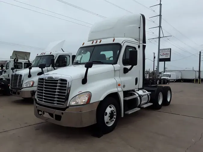 2017 FREIGHTLINER CASCADIA 1259899e33446d35a3c0e518ab57e73823f