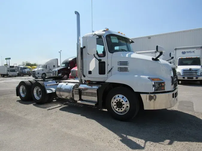 2026 MACK AN64T