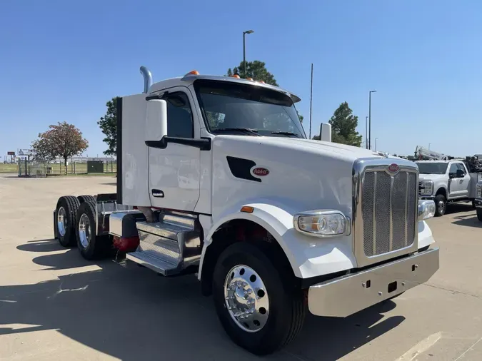 2022 Peterbilt 567