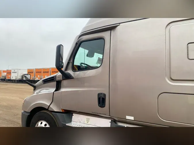 2024 Freightliner Cascadia 126