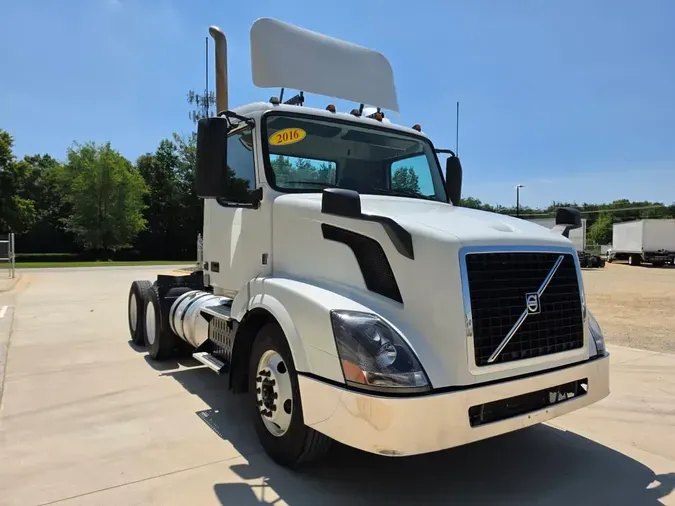 2016 VOLVO VNL64TRACTOR
