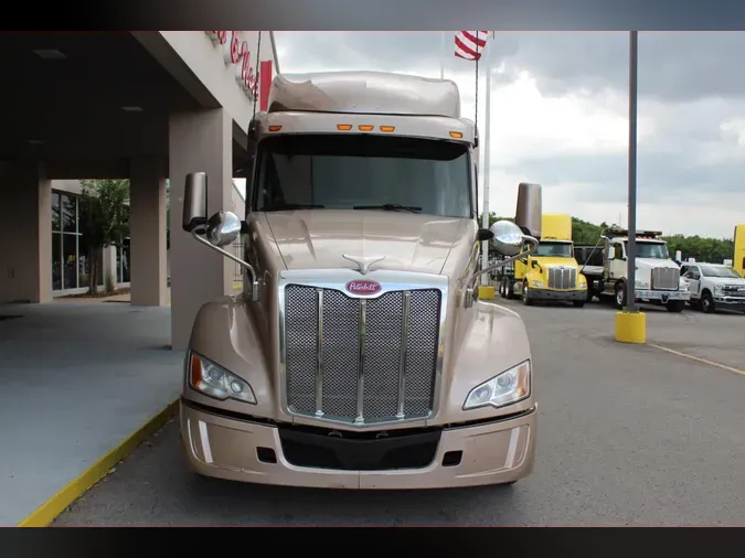 2023 Peterbilt 579