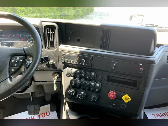 2022 INT LT625 6x4