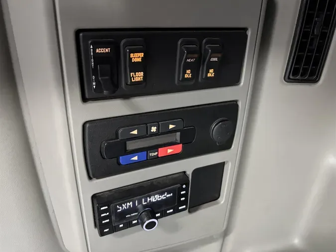 2023 International HX620 Sleeper