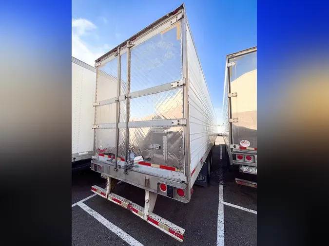 2005 UTILITY VS2RA98af2e42f5a5922c3a854ffe3f6eec45