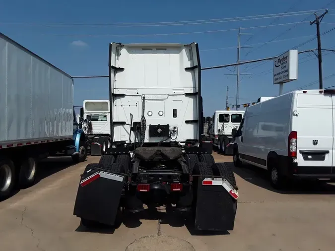 2019 NAVISTAR INTERNATIONAL LT625 SLPR CAB