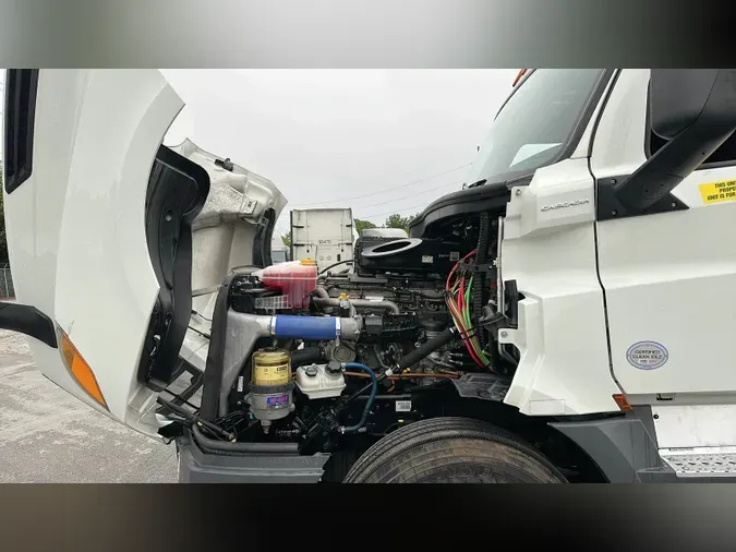2020 Freightliner Cascadia 126