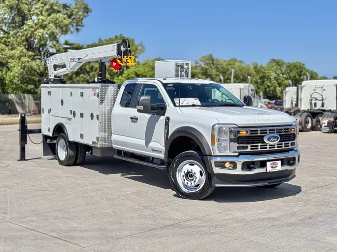 2025 FORD F-550 XL