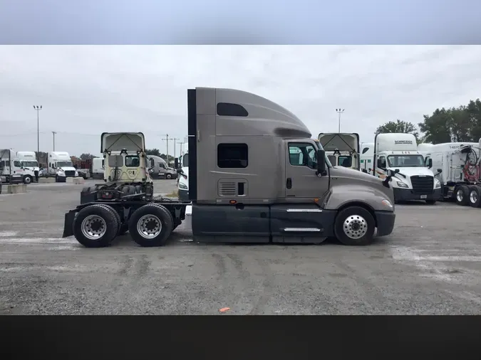 2022 International LT