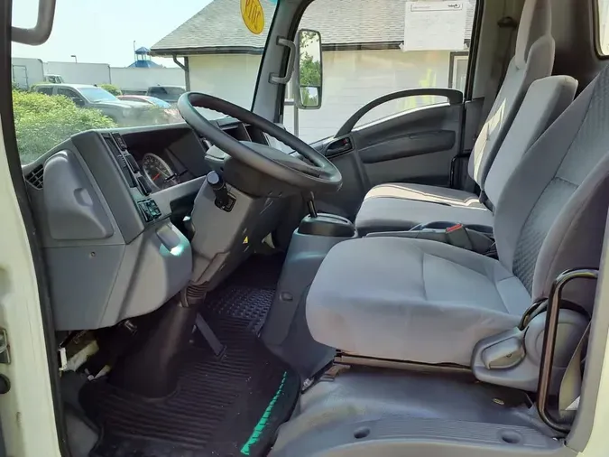 2019 ISUZU NPR HD