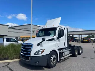 2021 Freightliner Cascadia