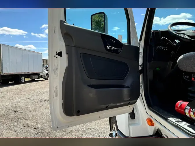 2021 INT LT625 6x4