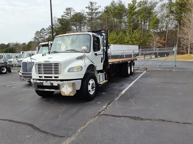 2017 FREIGHTLINER/MERCEDES M2 106