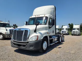 2018 FREIGHTLINER/MERCEDES CASCADIA 125