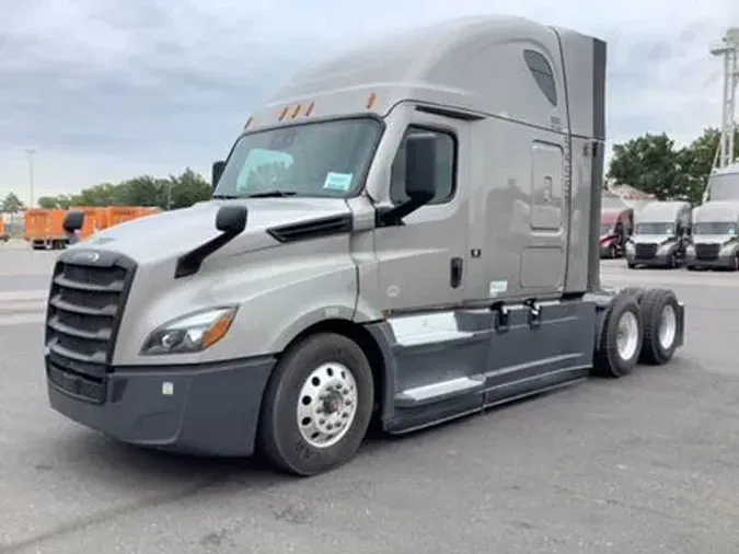 2023 Freightliner Cascadia