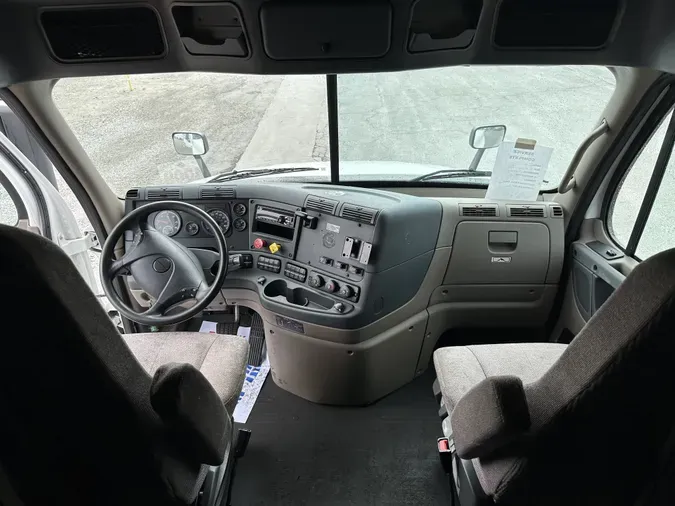 2019 Freightliner CASCADIA 125