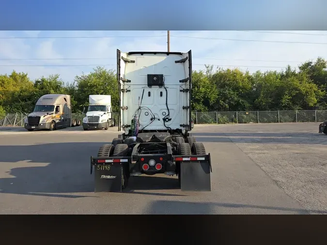 2020 Freightliner Cascadia