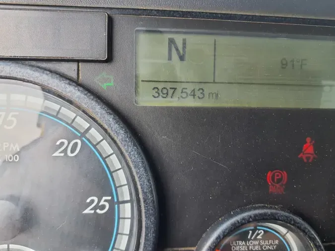 2018 FREIGHTLINER CASCADIA 113